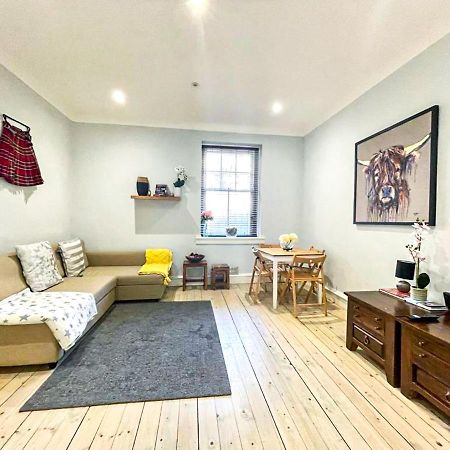 Stunning 2 Bed Apt Nr The Royal Mile & The Castle 爱丁堡 外观 照片