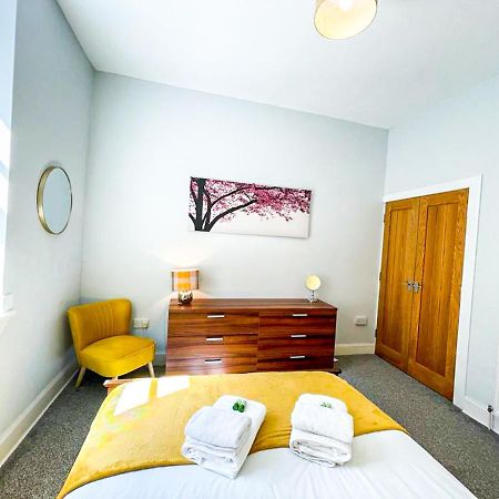 Stunning 2 Bed Apt Nr The Royal Mile & The Castle 爱丁堡 外观 照片