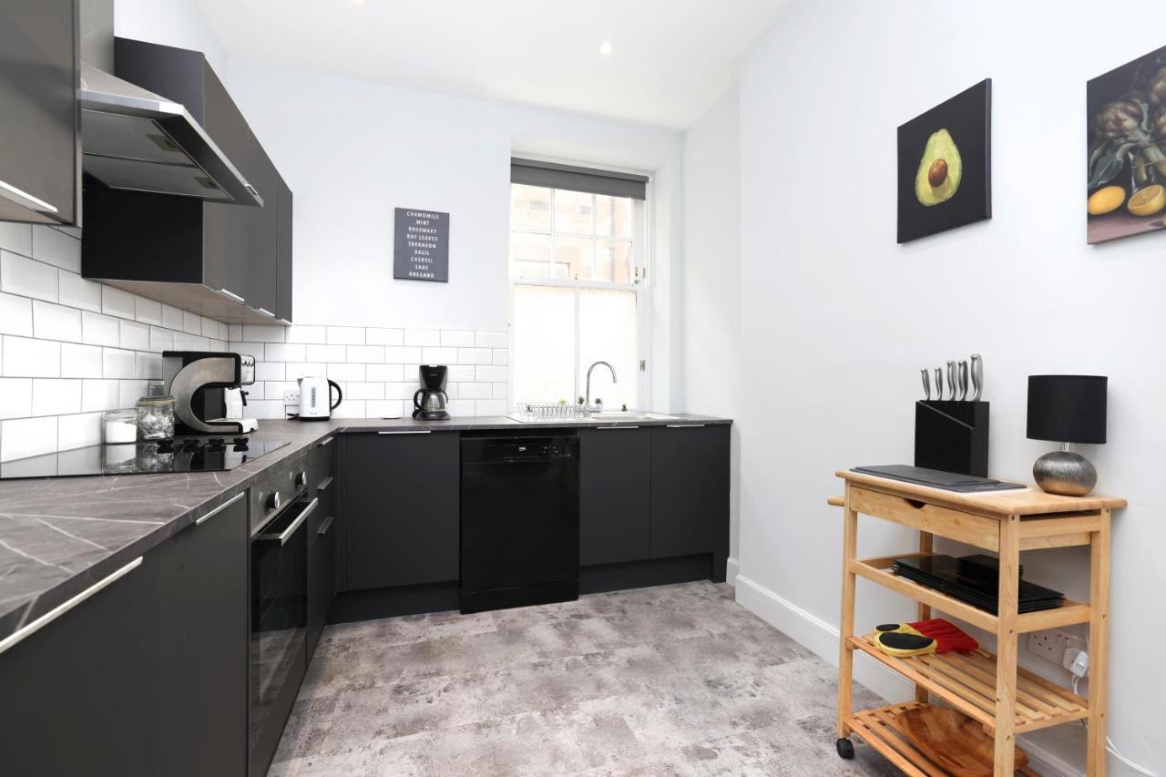 Stunning 2 Bed Apt Nr The Royal Mile & The Castle 爱丁堡 外观 照片