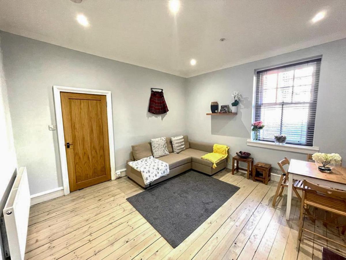 Stunning 2 Bed Apt Nr The Royal Mile & The Castle 爱丁堡 外观 照片